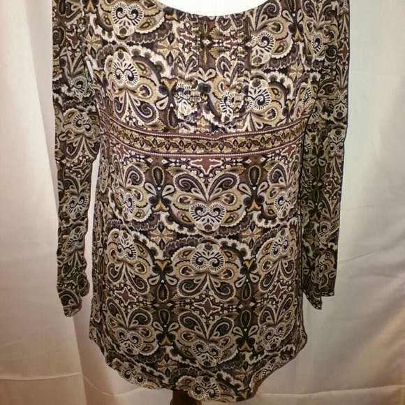 EUC sheer top with black camisole - Picture 2 of 3